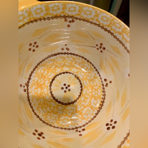 QVC brand Temptations by Tara Yellow/Brown Old World Pattern 23 Piece Set - Picture 8 of 13